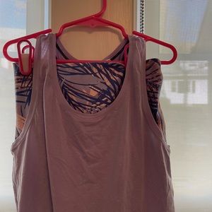 Size 10 (girls) Iviva by Lululemon slightly worn top, pants in great condition